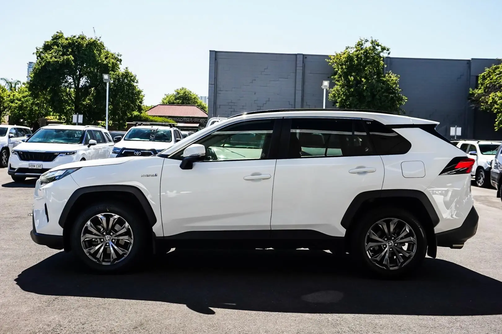 2022 Toyota RAV4 Gallery Image 4