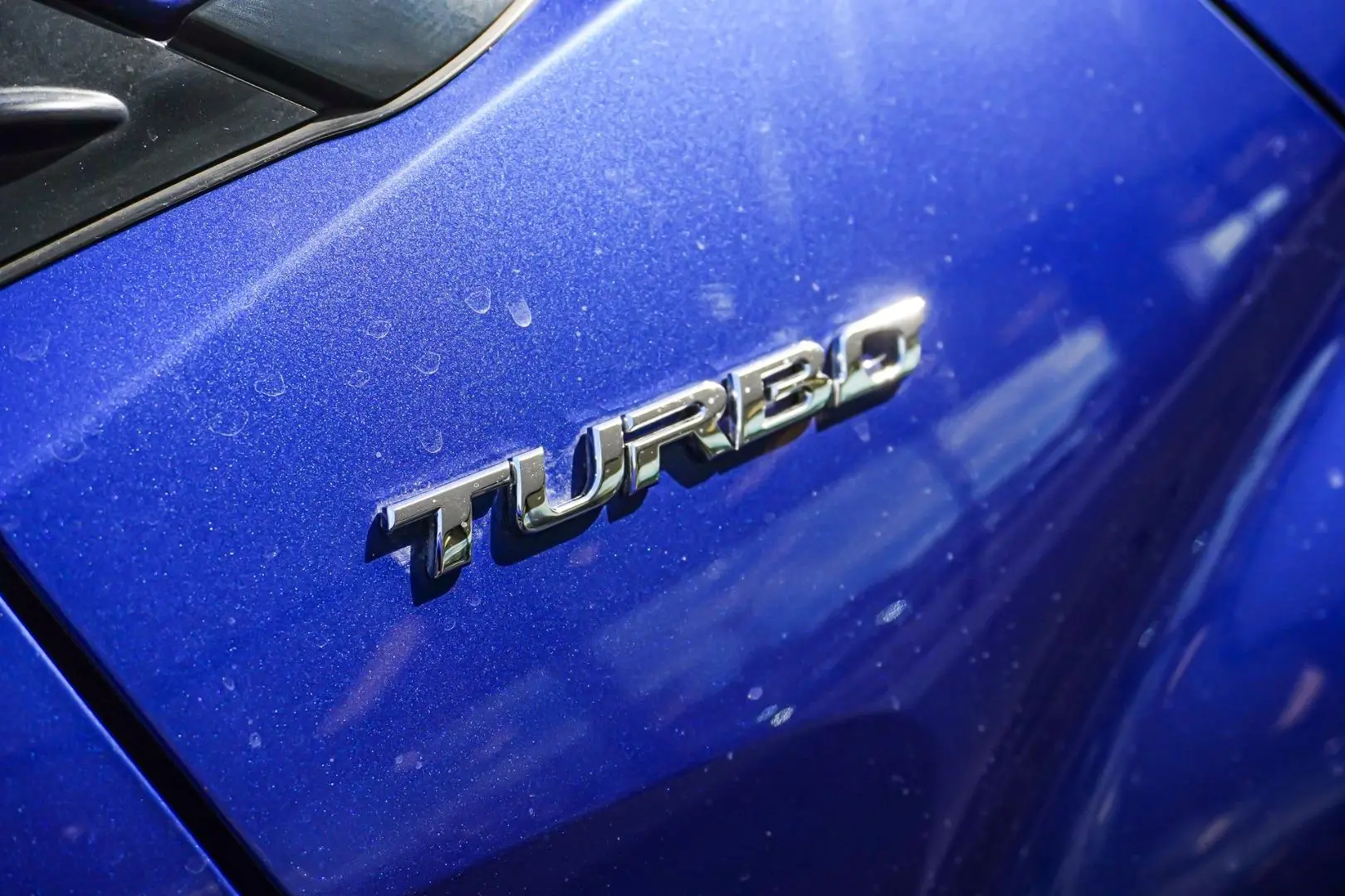 2023 Toyota C-HR Gallery Image 16