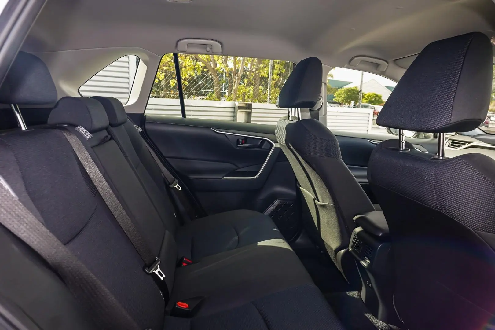 2021 Toyota RAV4 Gallery Image 7