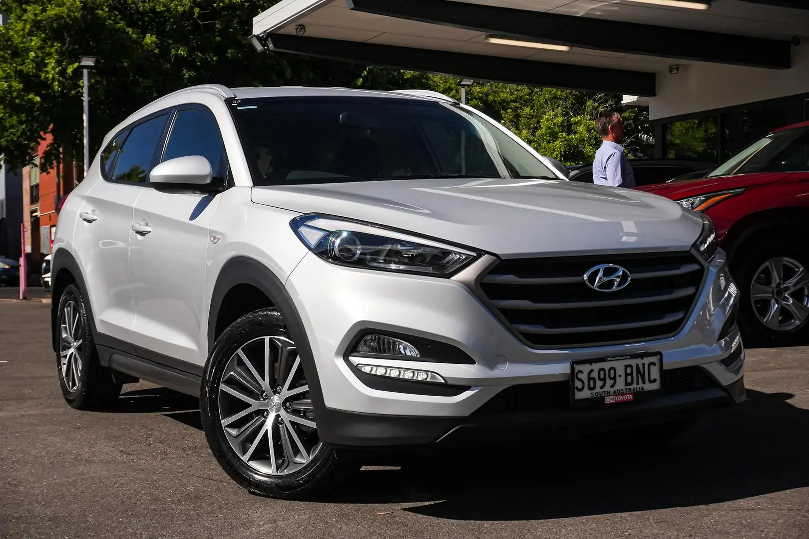 2016 Hyundai Tucson Gallery Image 2