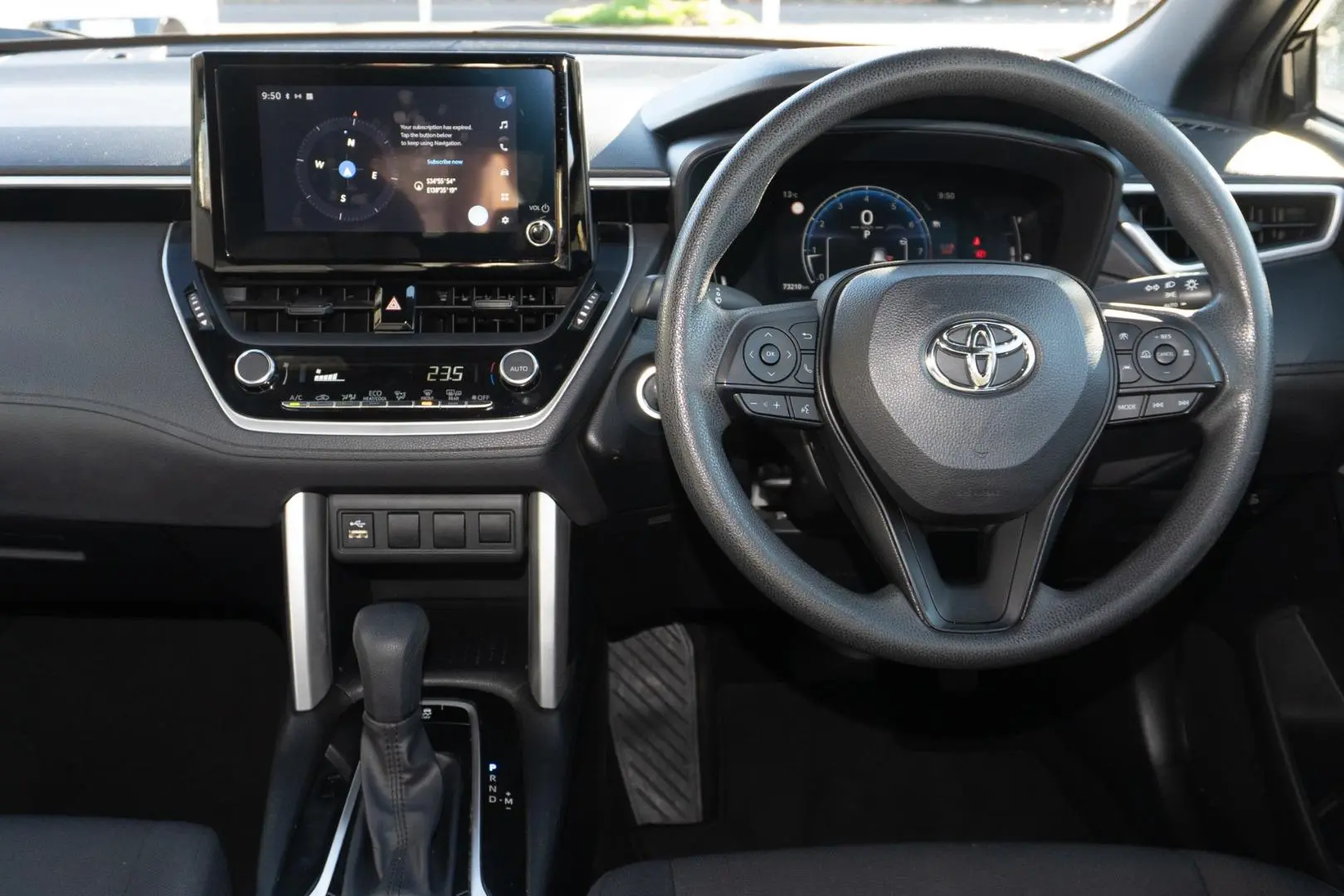 2022 Toyota Corolla Cross Gallery Image 9