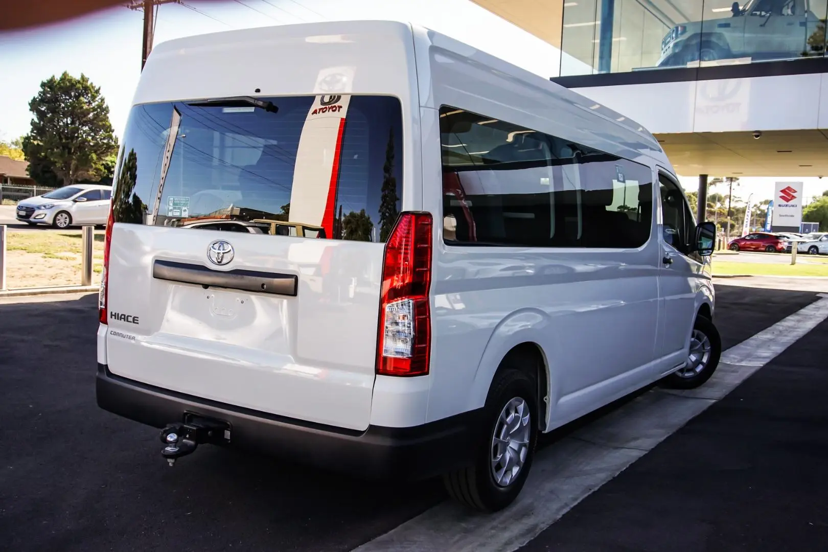 2021 Toyota Hiace Gallery Image 2