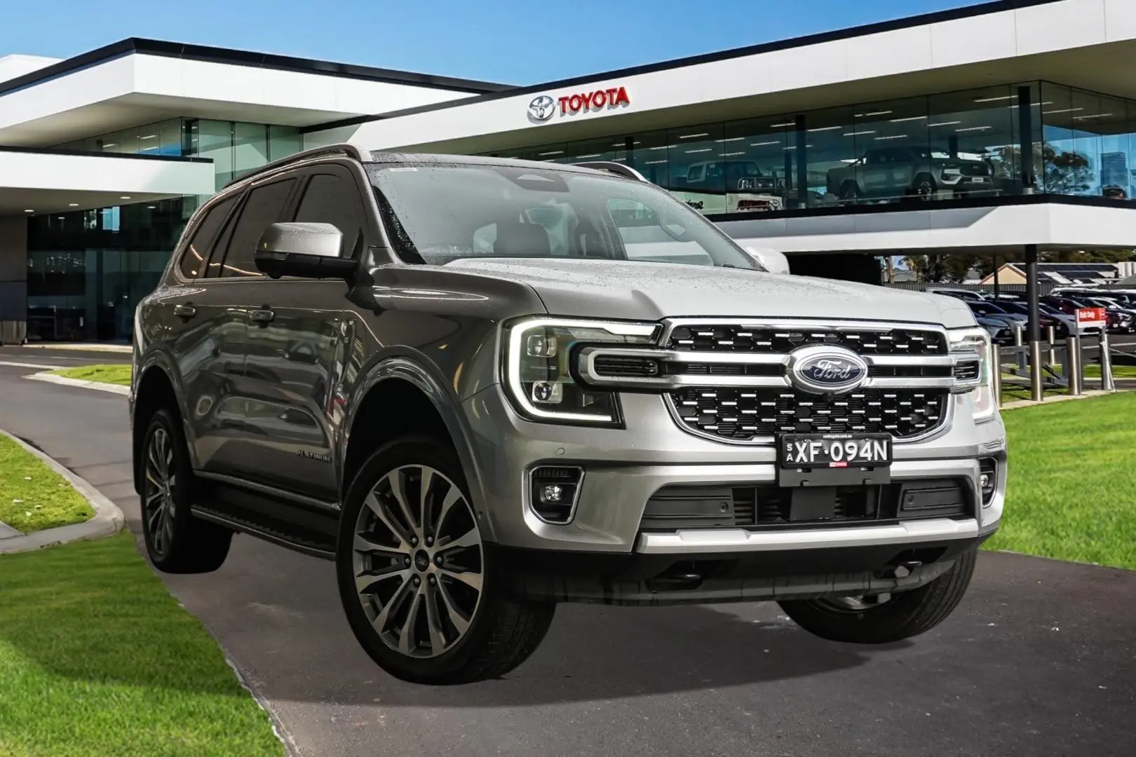 2024 Ford Everest Gallery Image 1