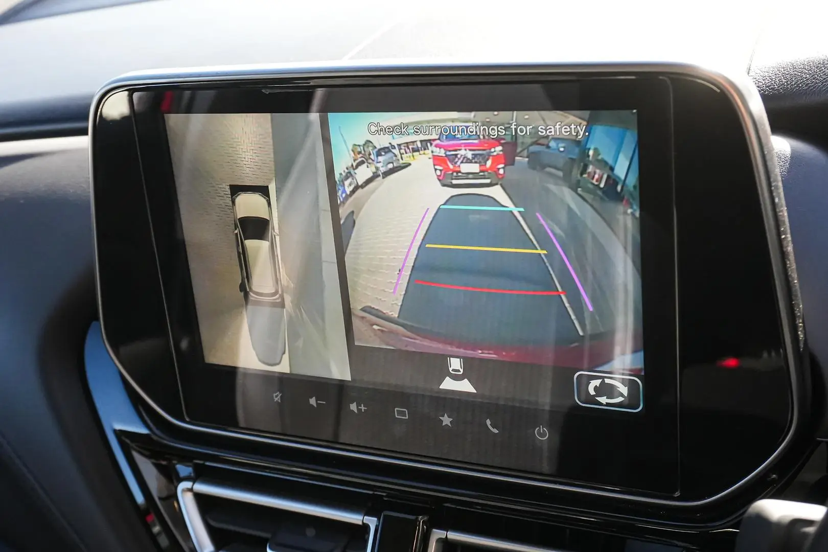 2023 Suzuki S-Cross Gallery Image 21