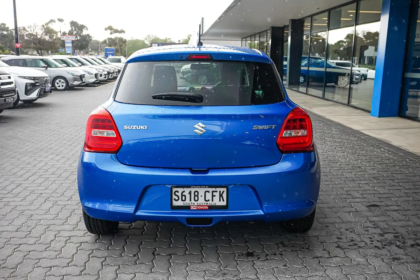 2019 Suzuki Swift Gallery Image 6
