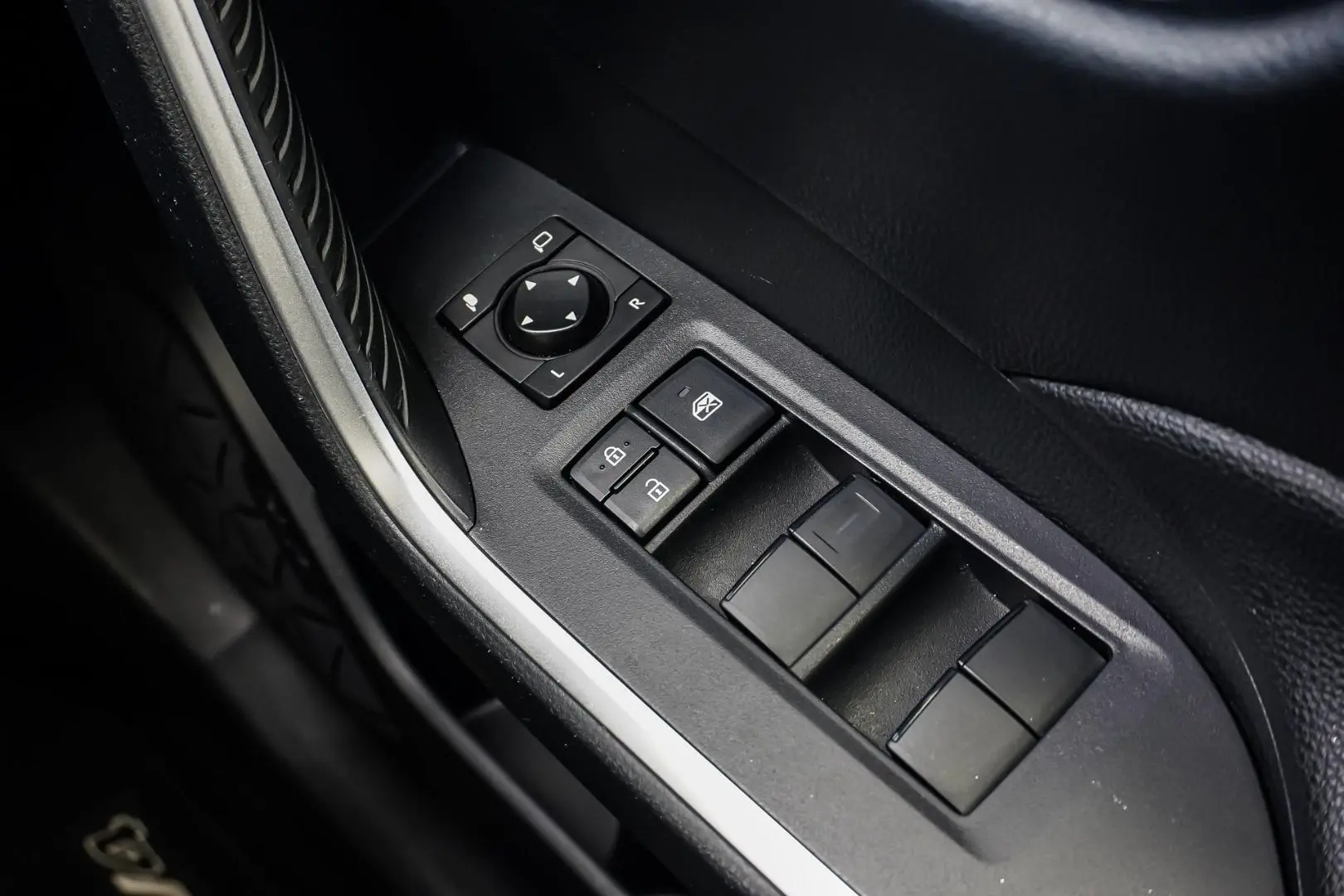 2021 Toyota RAV4 Gallery Image 21