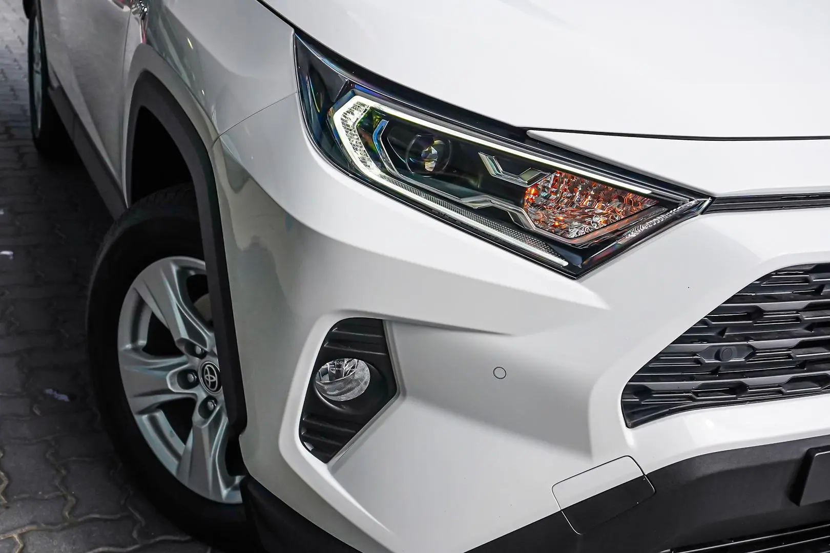 2021 Toyota RAV4 Gallery Image 12