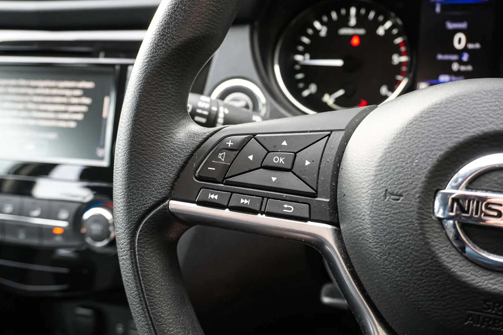 2021 Nissan X-TRAIL Gallery Image 19
