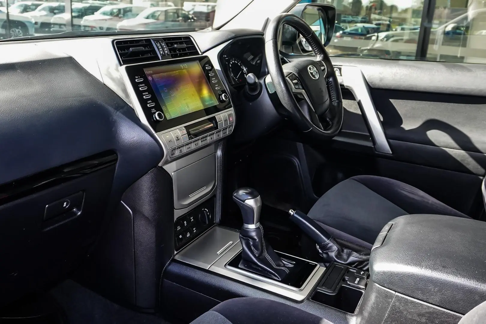 2020 Toyota Landcruiser Prado Gallery Image 10