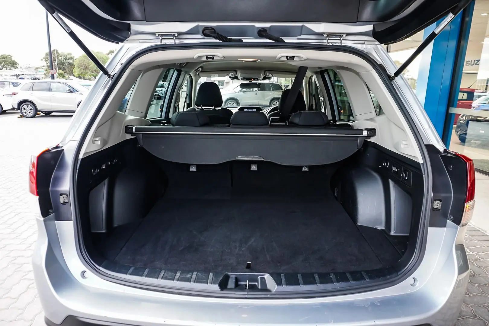 2023 Subaru Forester Gallery Image 9