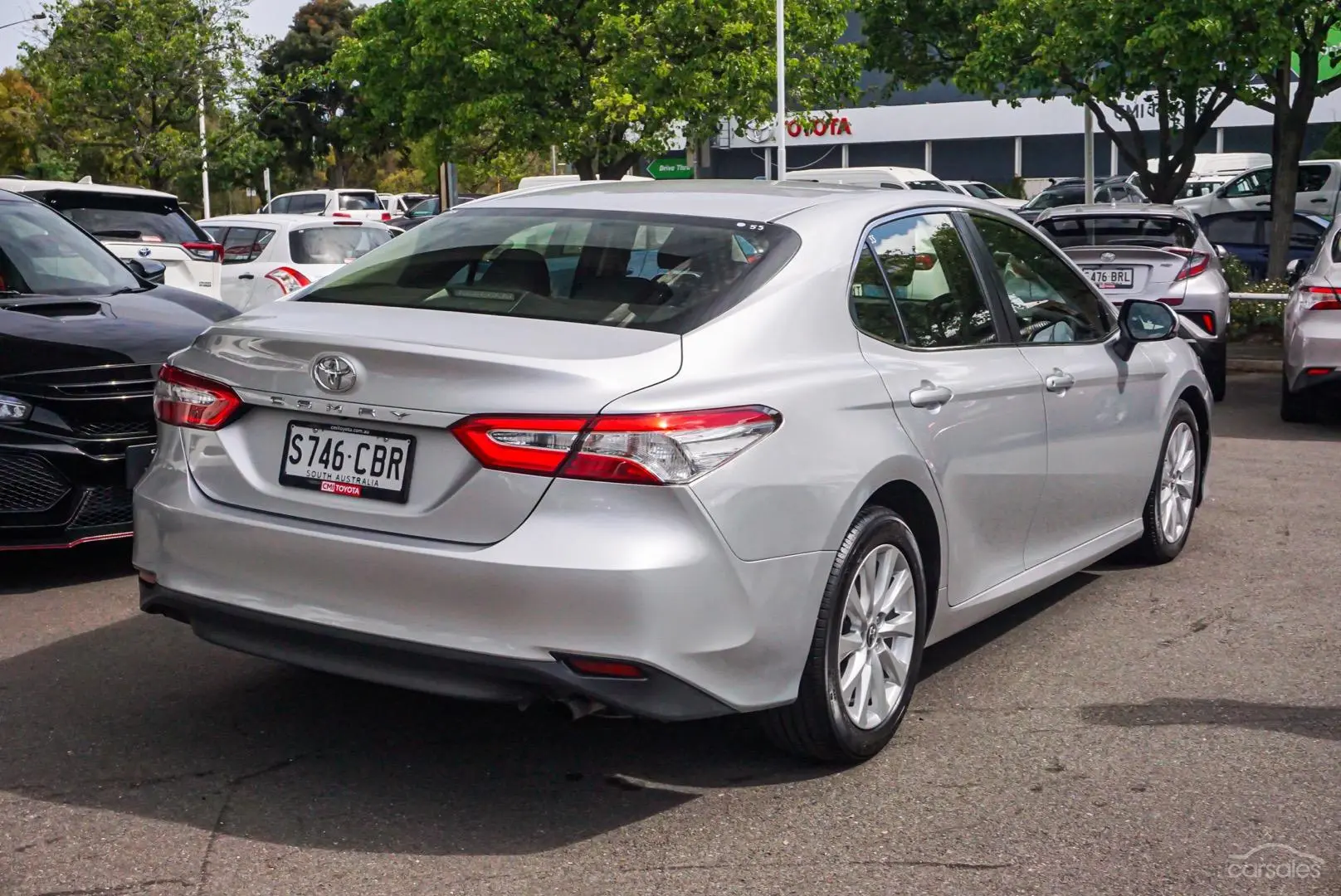 2019 Toyota Camry Image 3