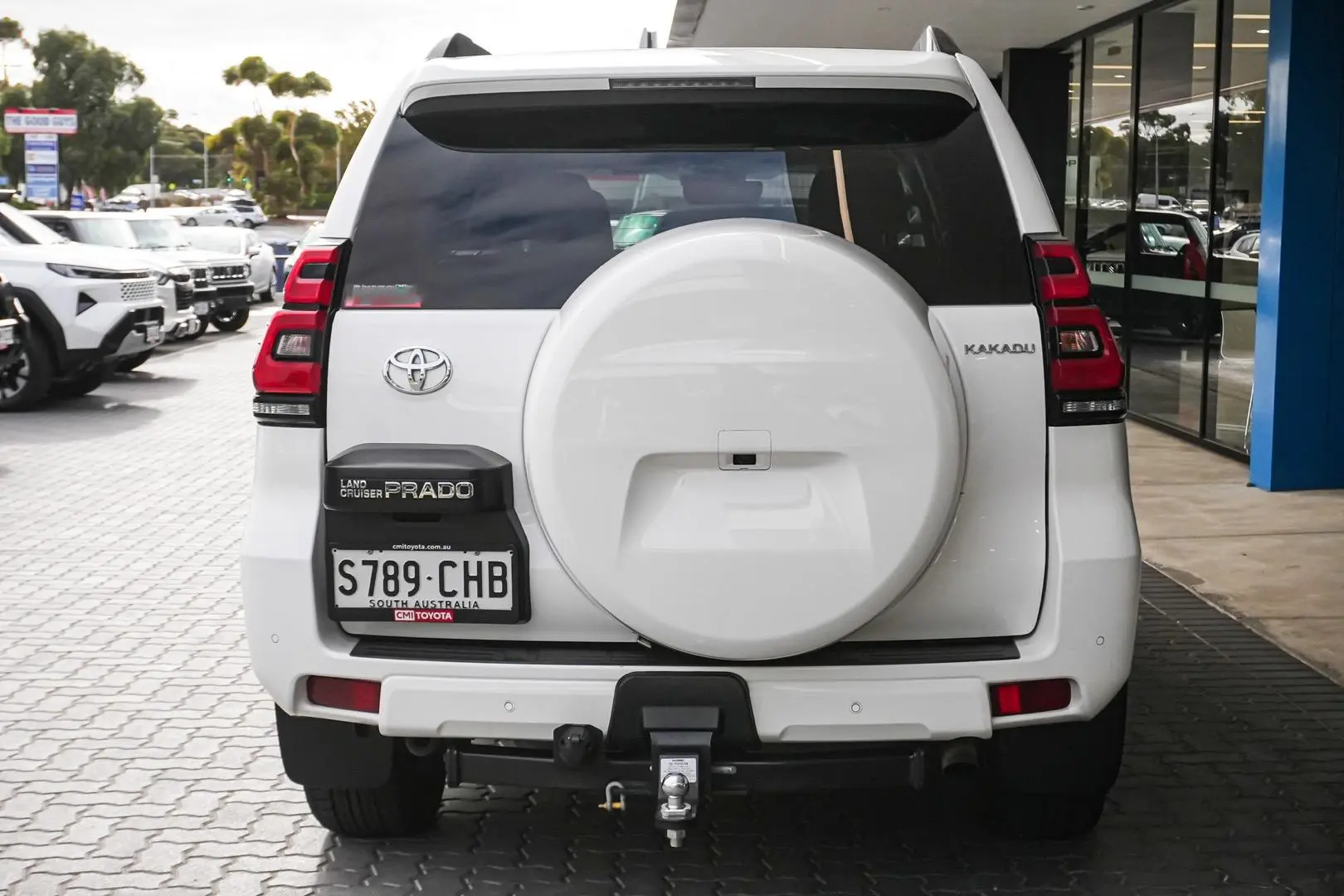 2020 Toyota Landcruiser Prado Gallery Image 6