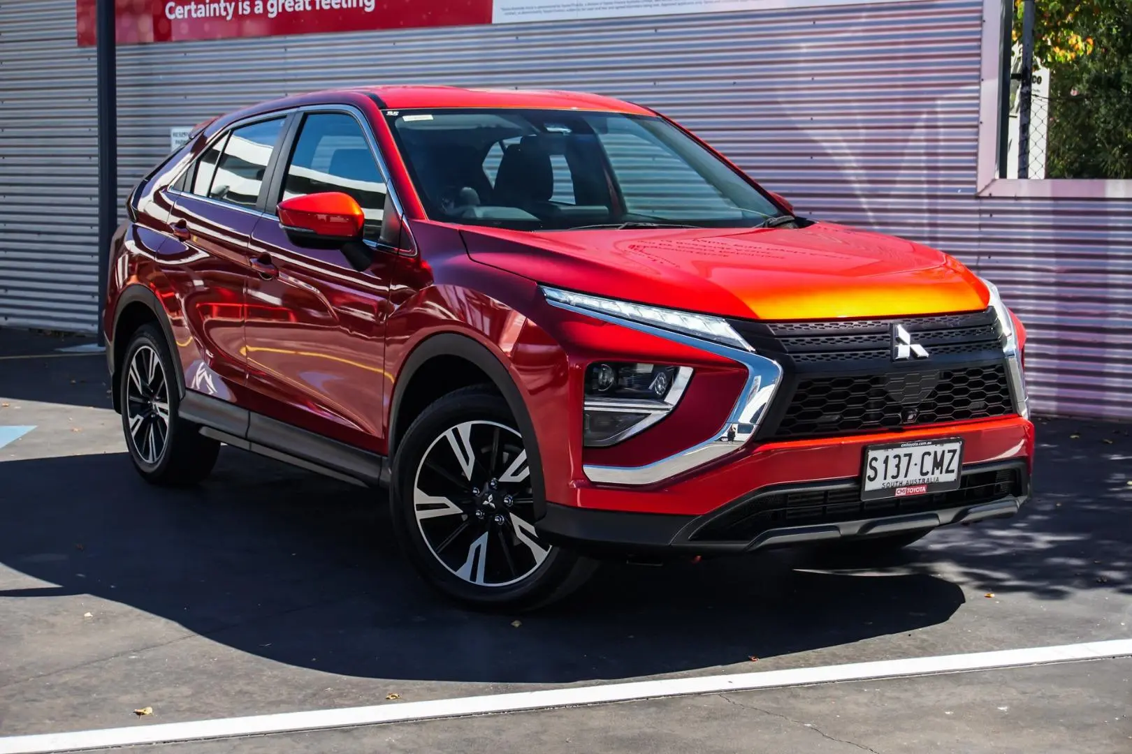 2022 Mitsubishi Eclipse Cross Gallery Image 1