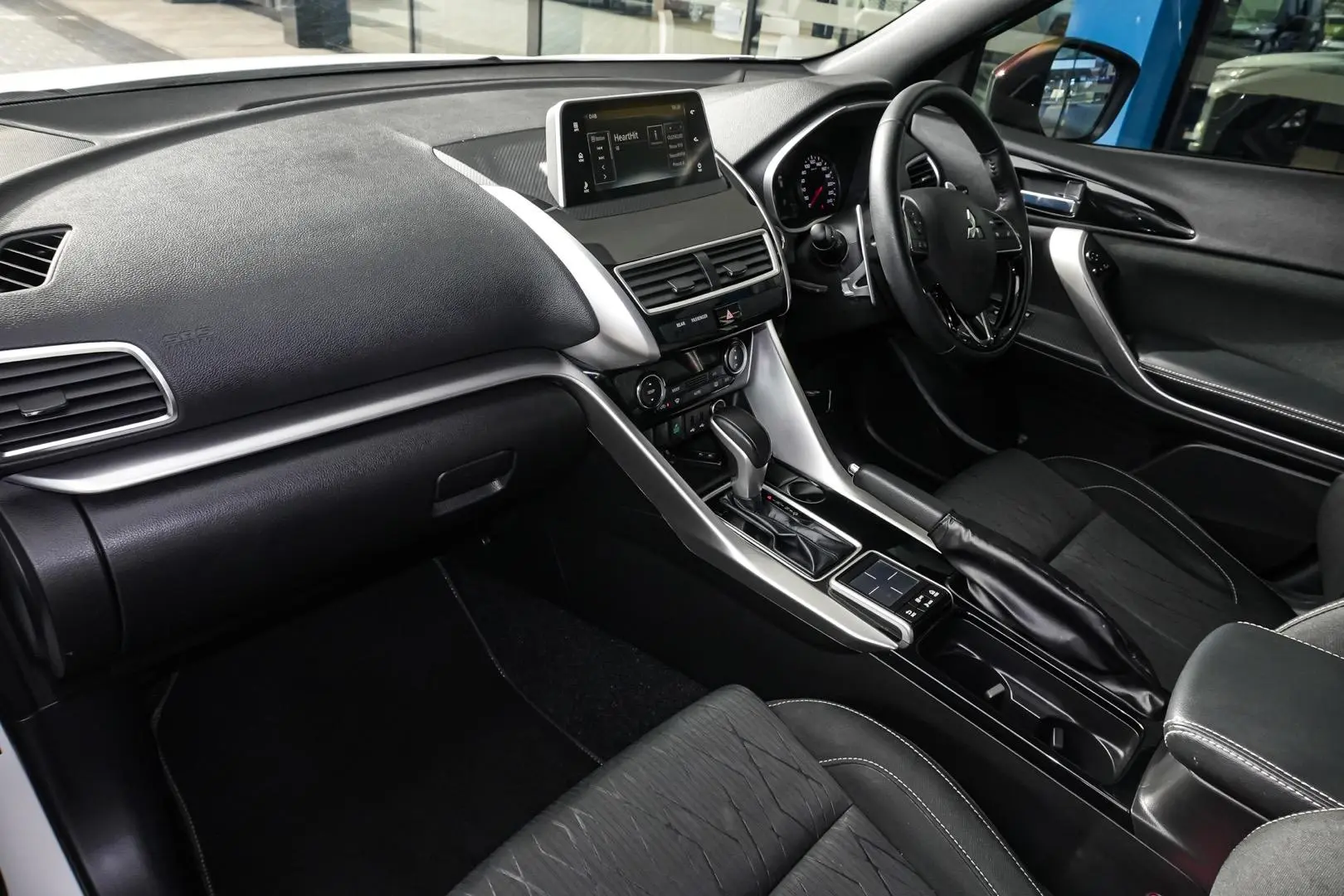 2020 Mitsubishi Eclipse Cross Gallery Image 6