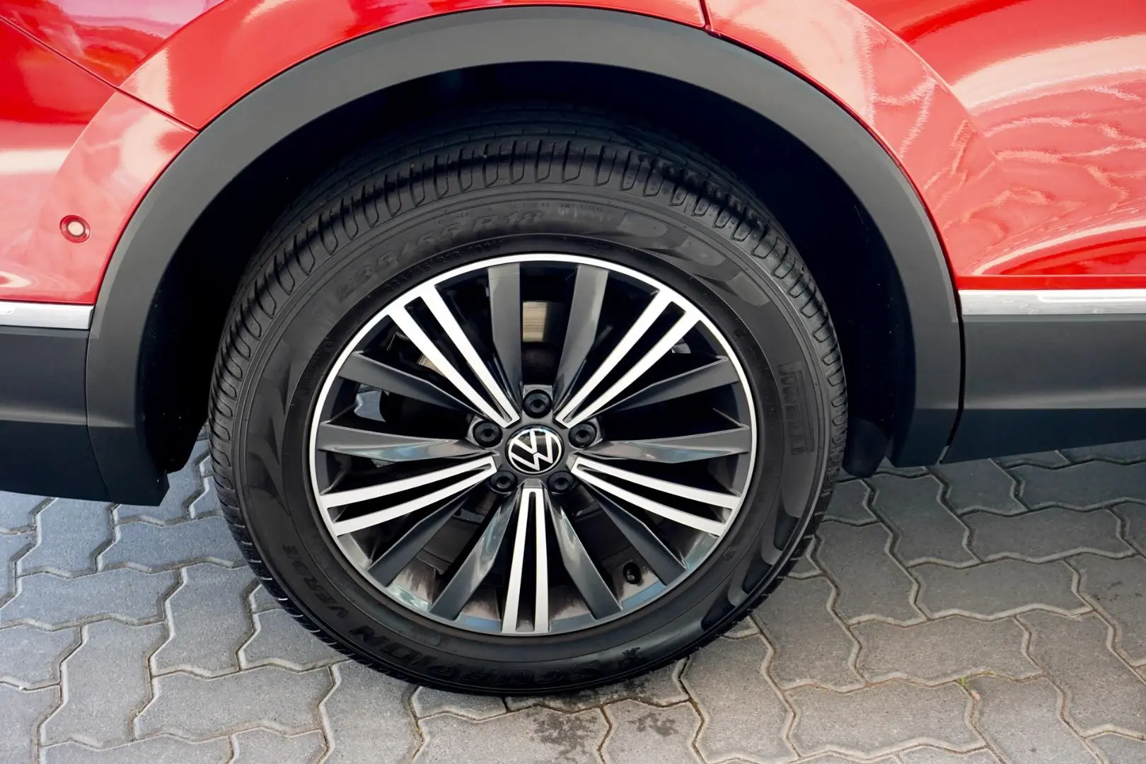 2022 Volkswagen Tiguan Gallery Image 18