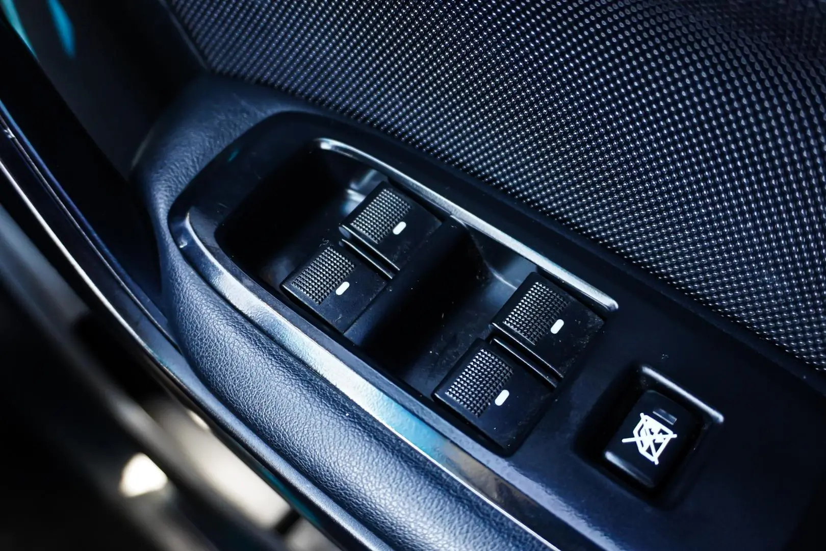 2018 Ford Everest Gallery Image 22