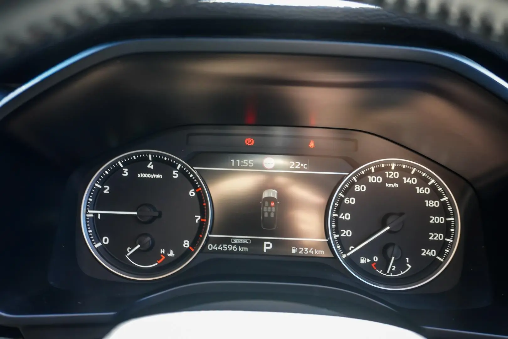 2024 Mitsubishi Outlander Gallery Image 16