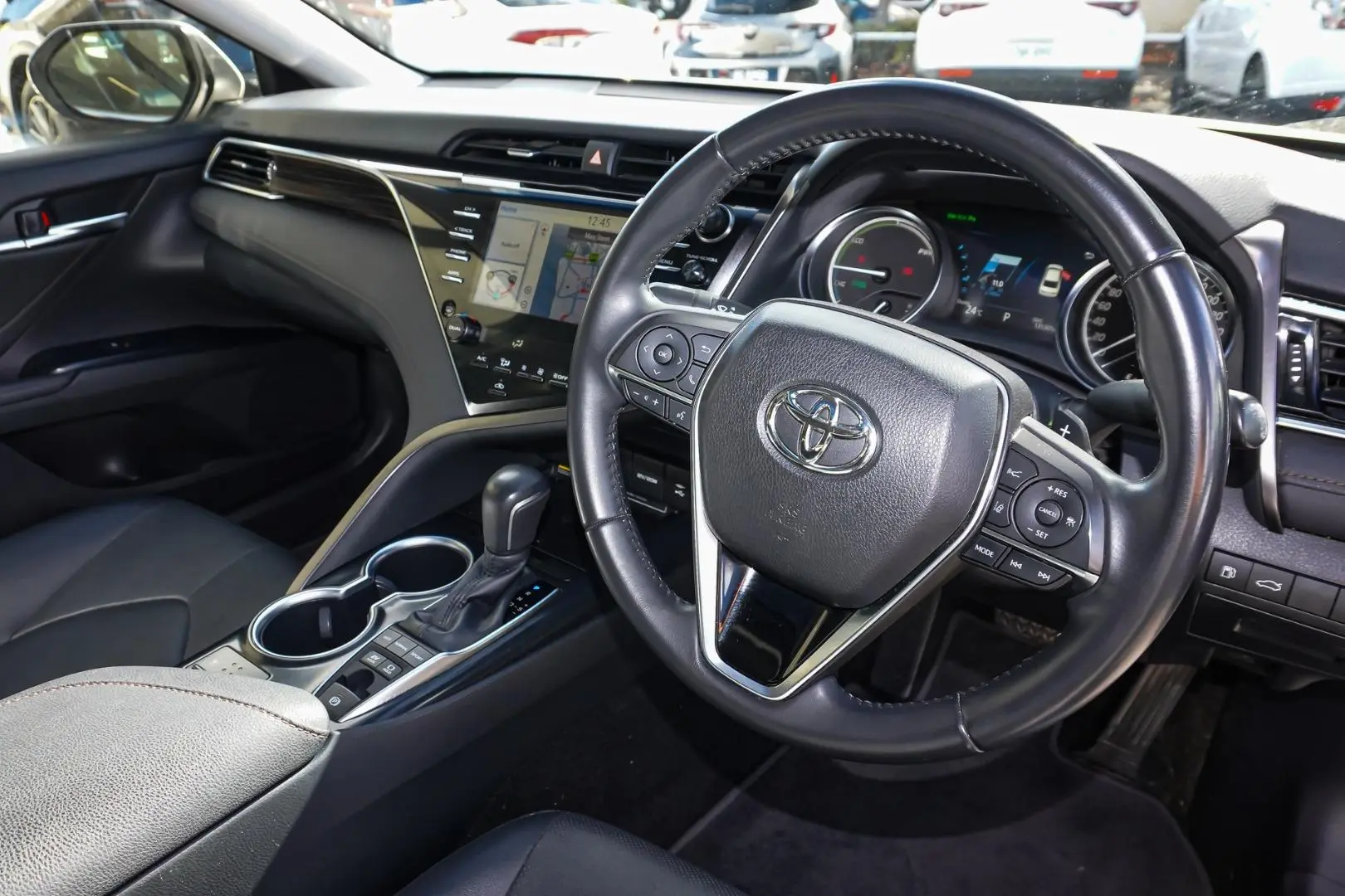2018 Toyota Camry Gallery Image 6