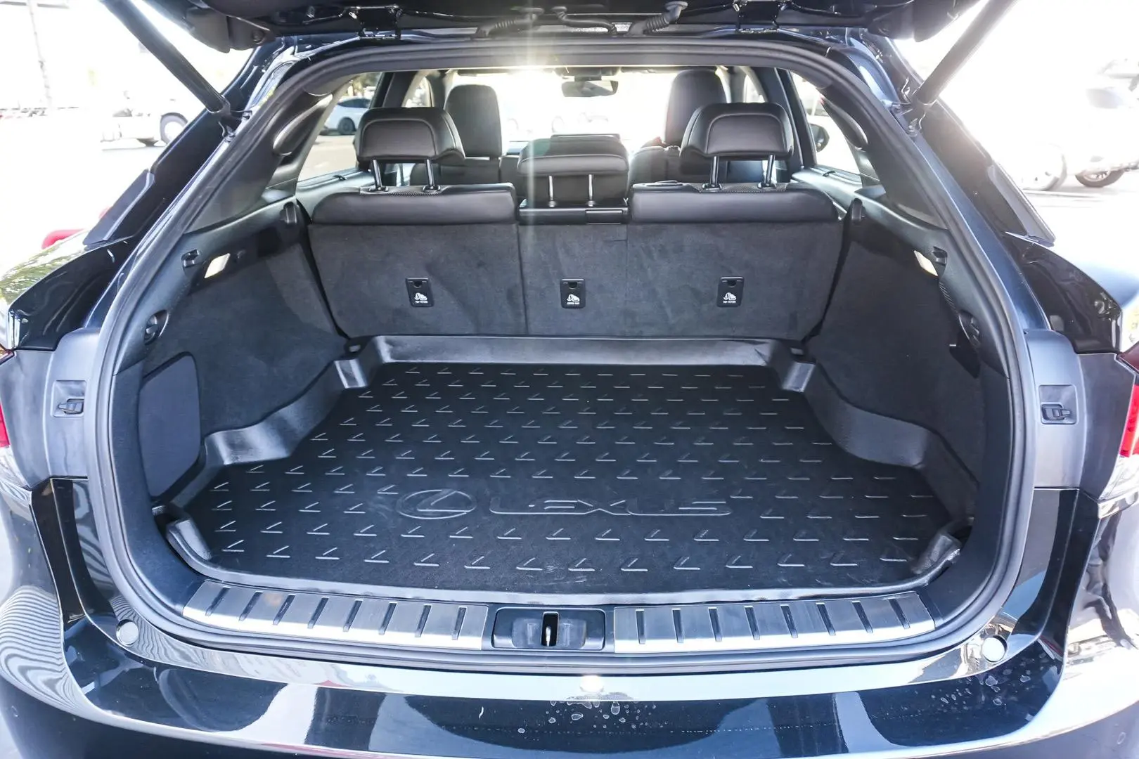 2021 Lexus RX Gallery Image 13