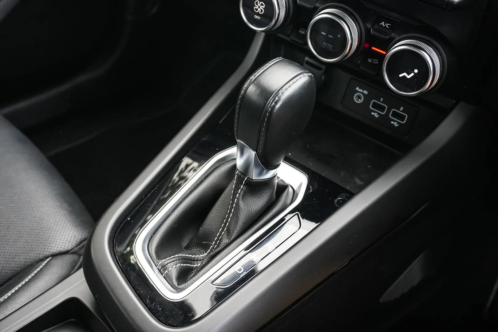 2023 Renault Arkana Gallery Image 18