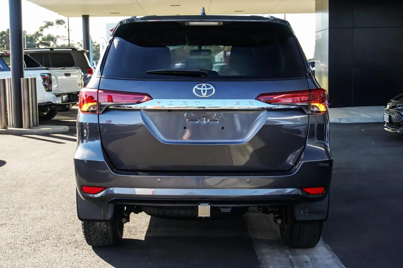 2018 Toyota Fortuner Gallery Image 5