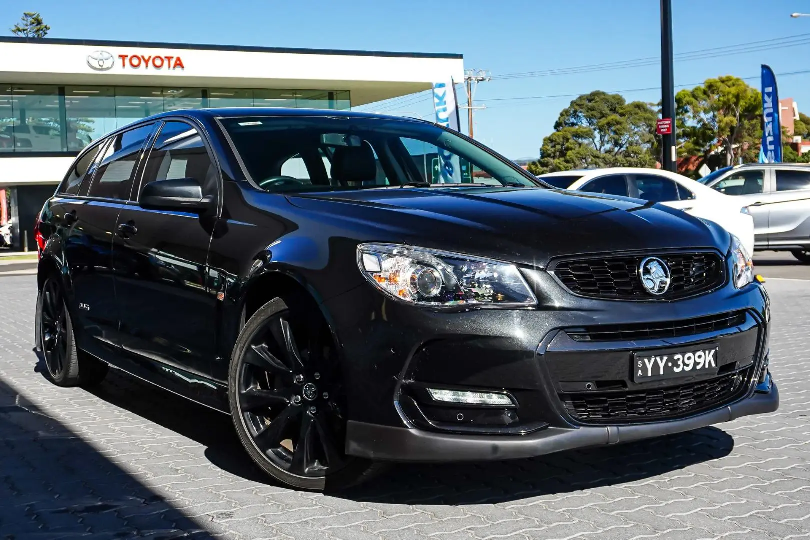2016 Holden Commodore Gallery Image 2
