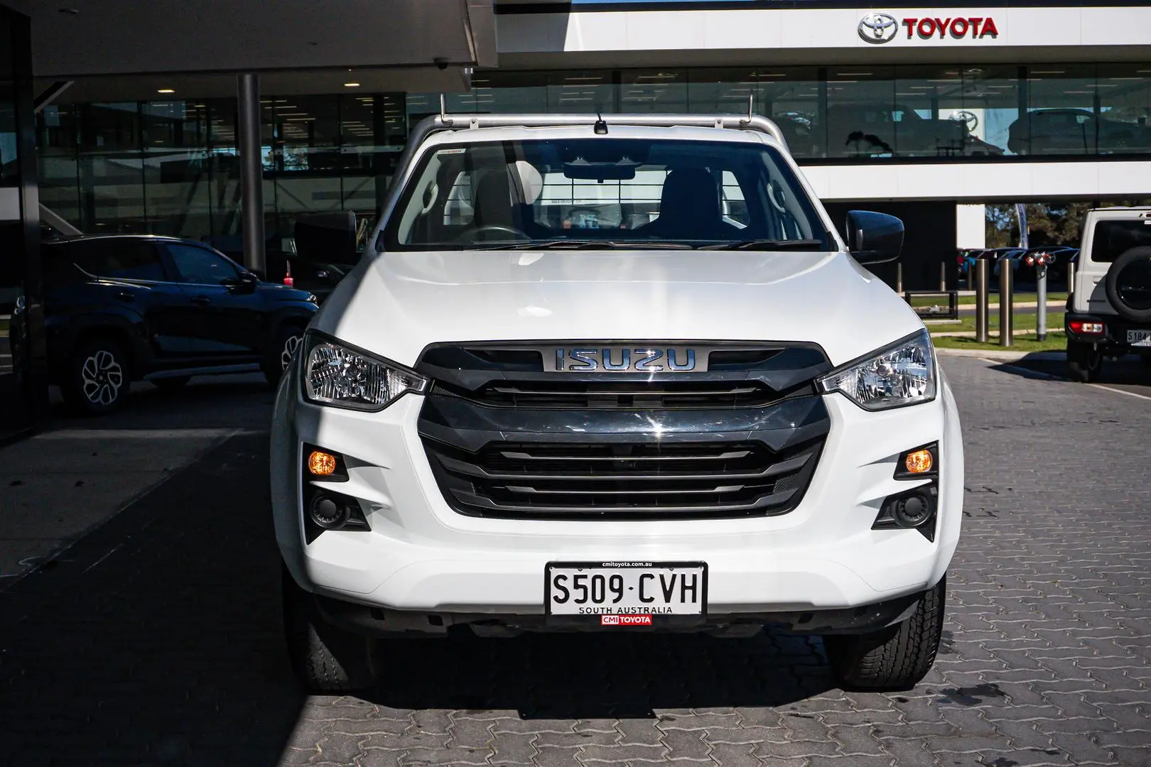 2023 Isuzu D-MAX Gallery Image 5