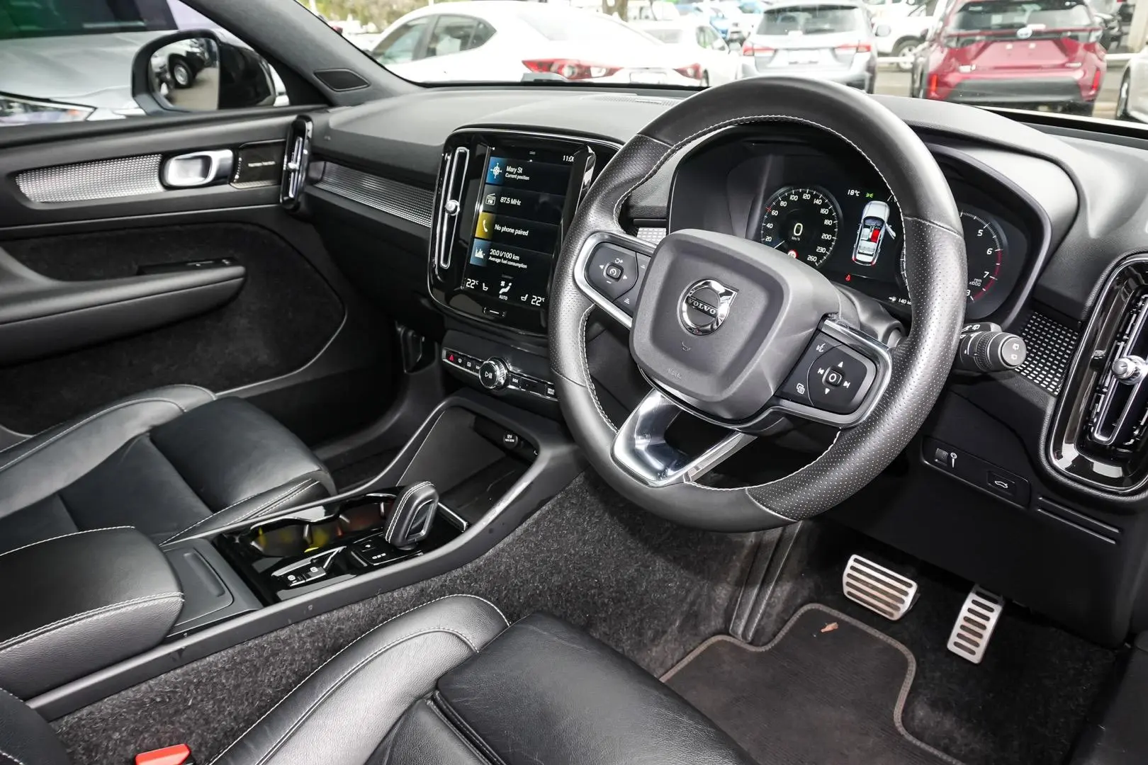 2020 Volvo XC40 Gallery Image 6