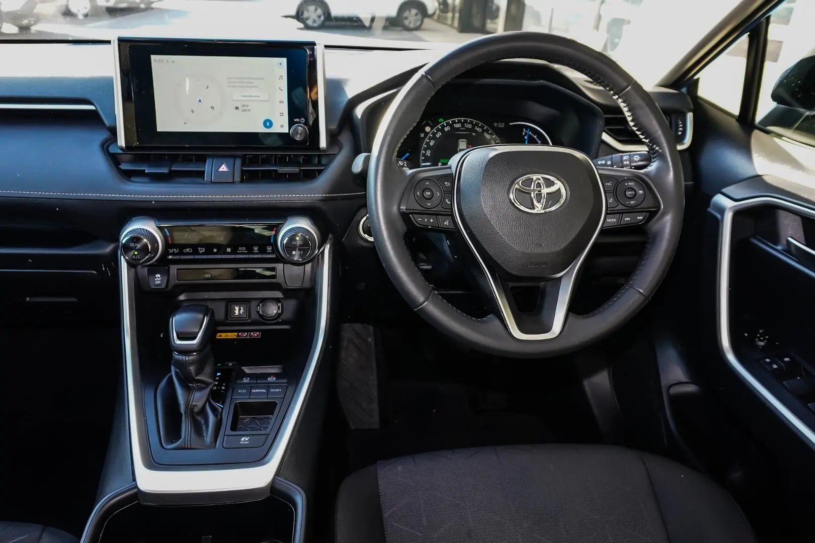 2024 Toyota RAV4 Gallery Image 8