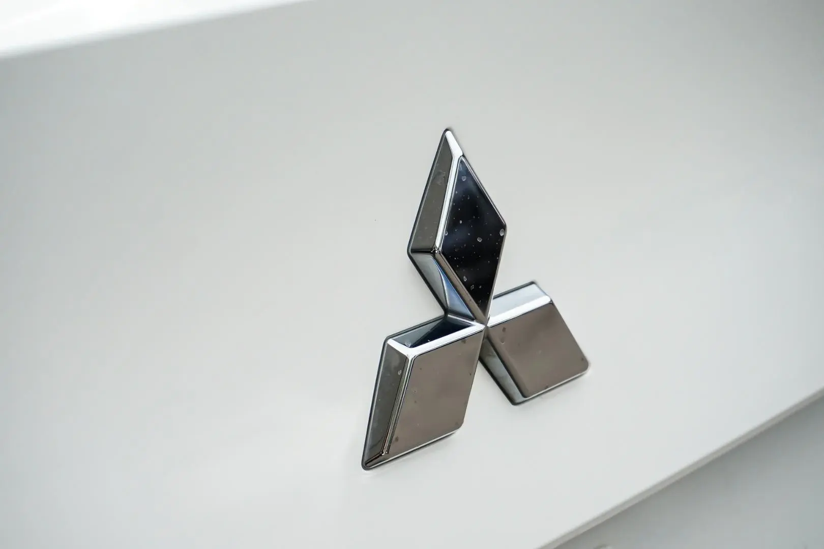 2024 Mitsubishi Outlander Gallery Image 16