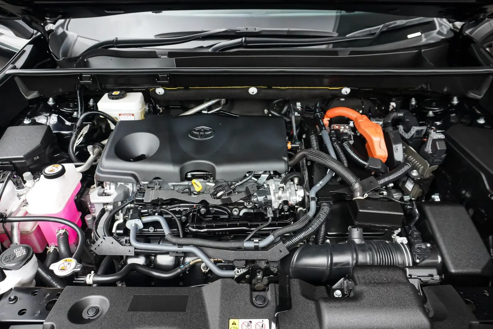 2024 Toyota RAV4 Gallery Image 25