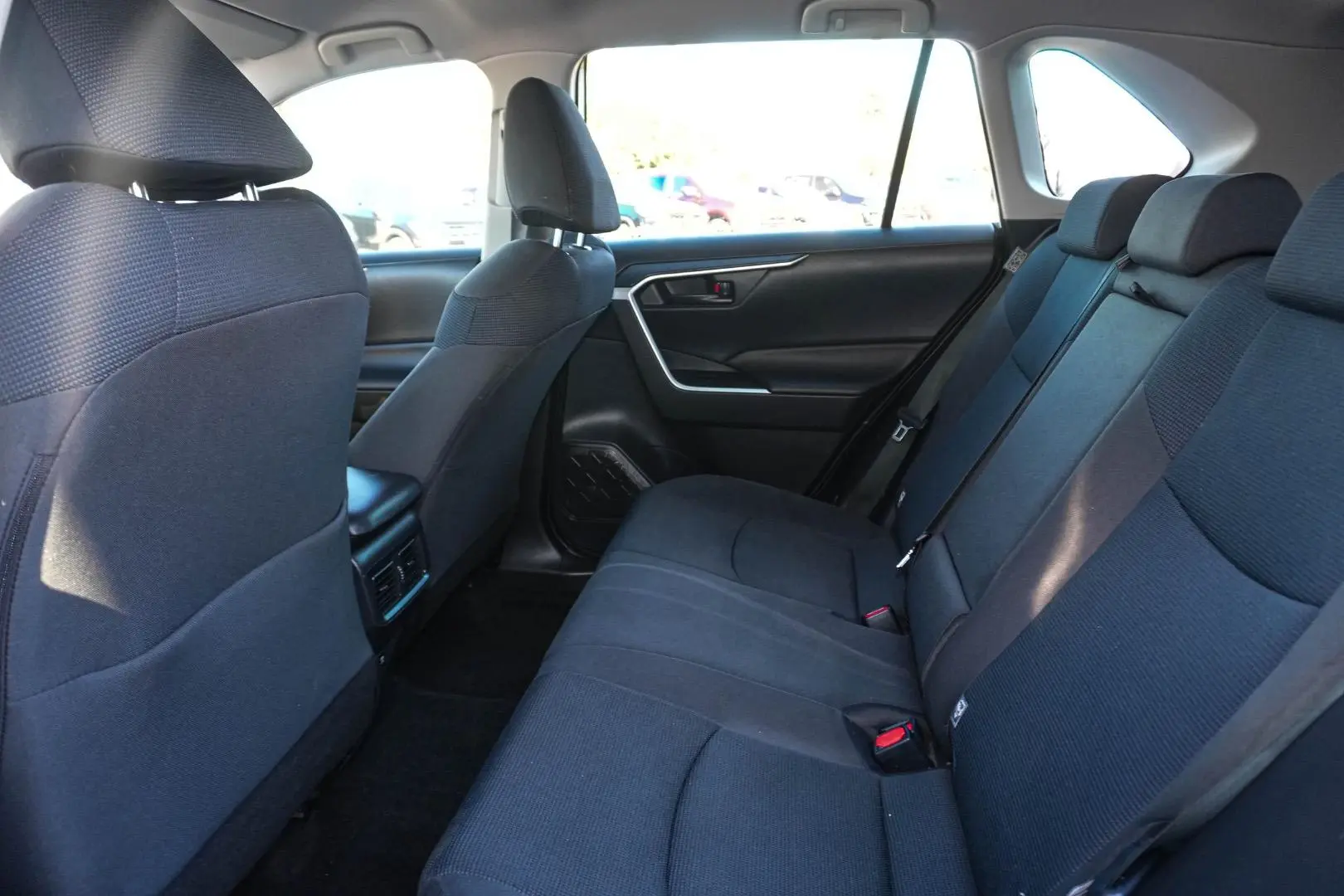 2021 Toyota RAV4 Gallery Image 8