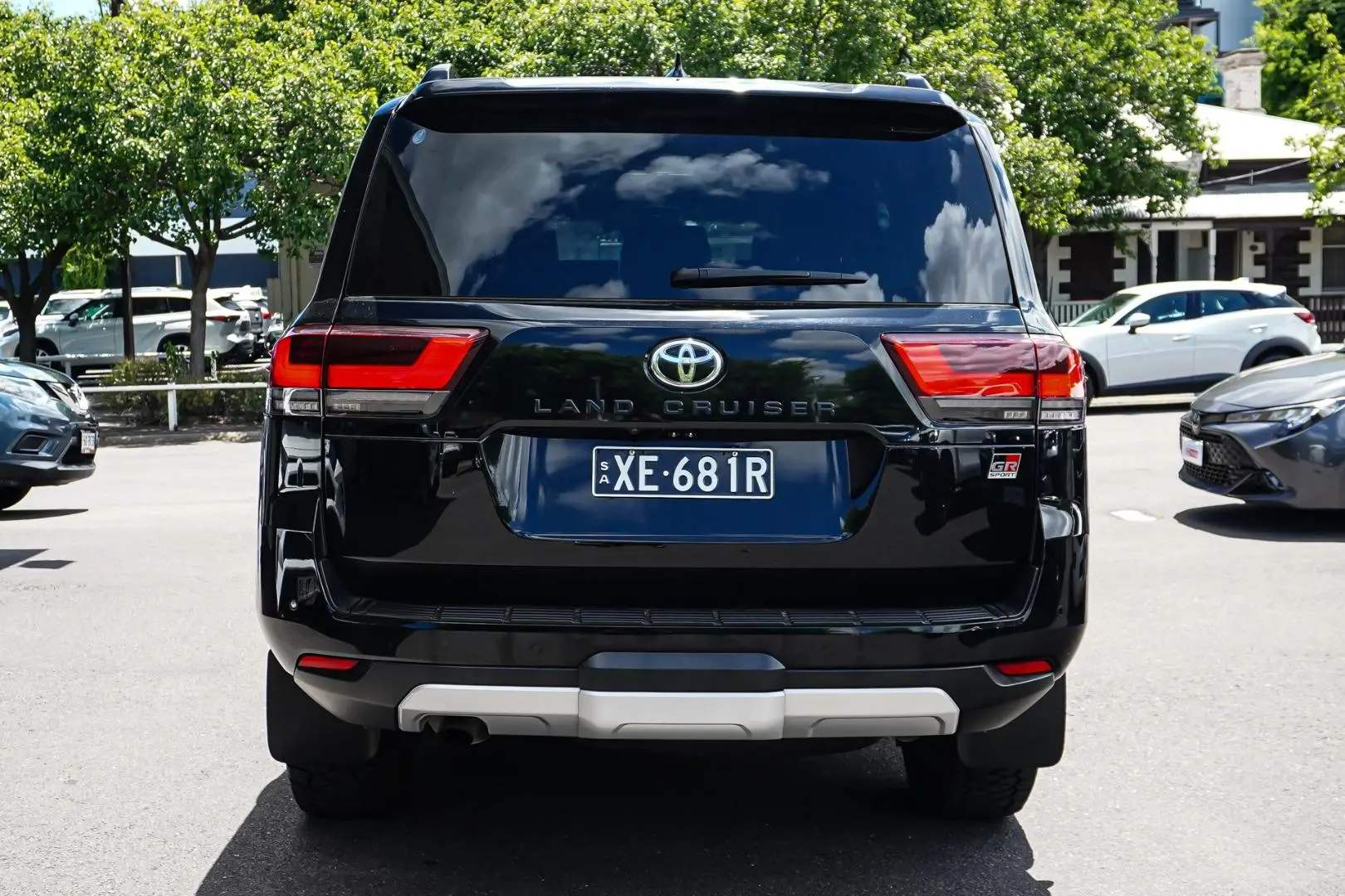 2024 Toyota Landcruiser Gallery Image 6