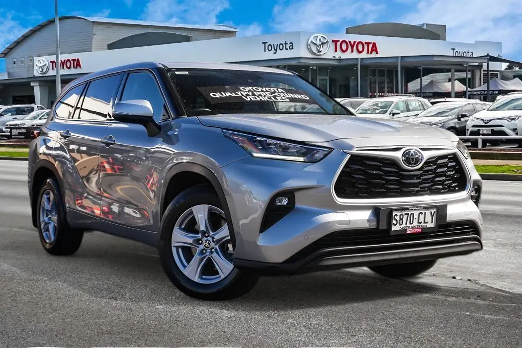 2021 Toyota Kluger Gallery Image 1