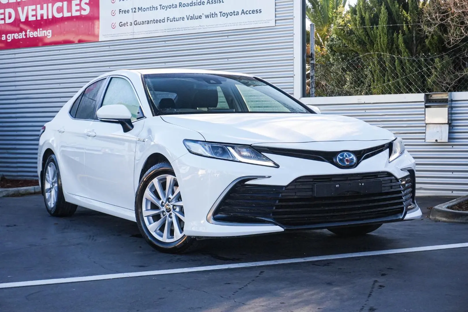 2022 Toyota Camry Gallery Image 2