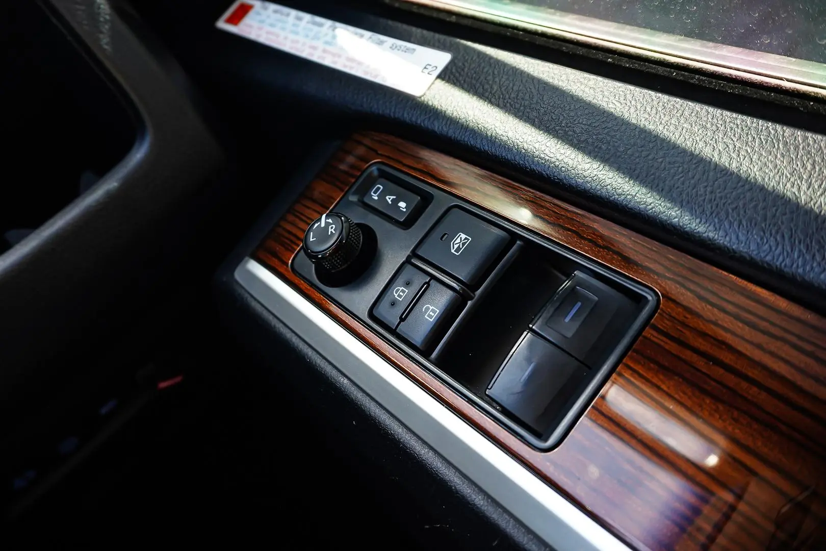 2019 Toyota Granvia Gallery Image 26