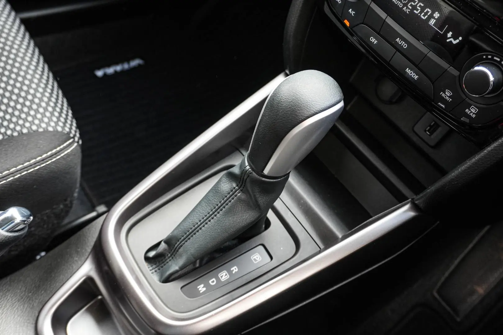 2024 Suzuki Vitara Gallery Image 18