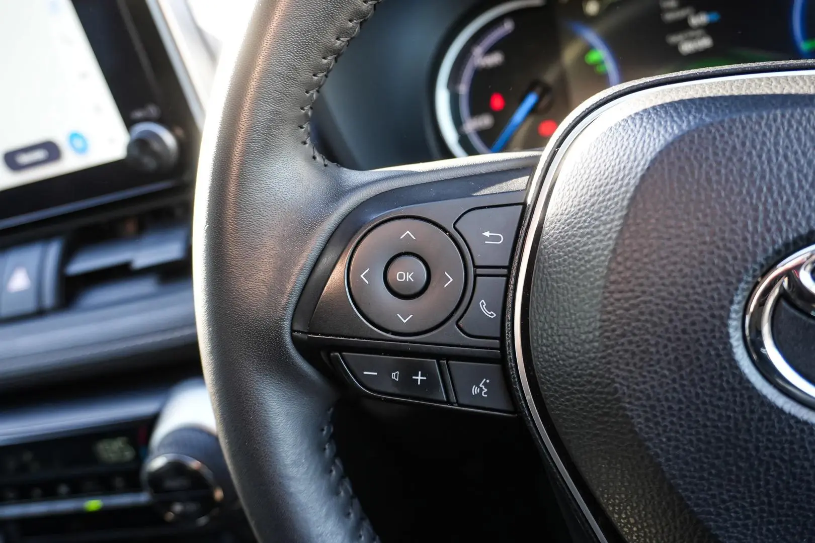 2024 Toyota RAV4 Gallery Image 19