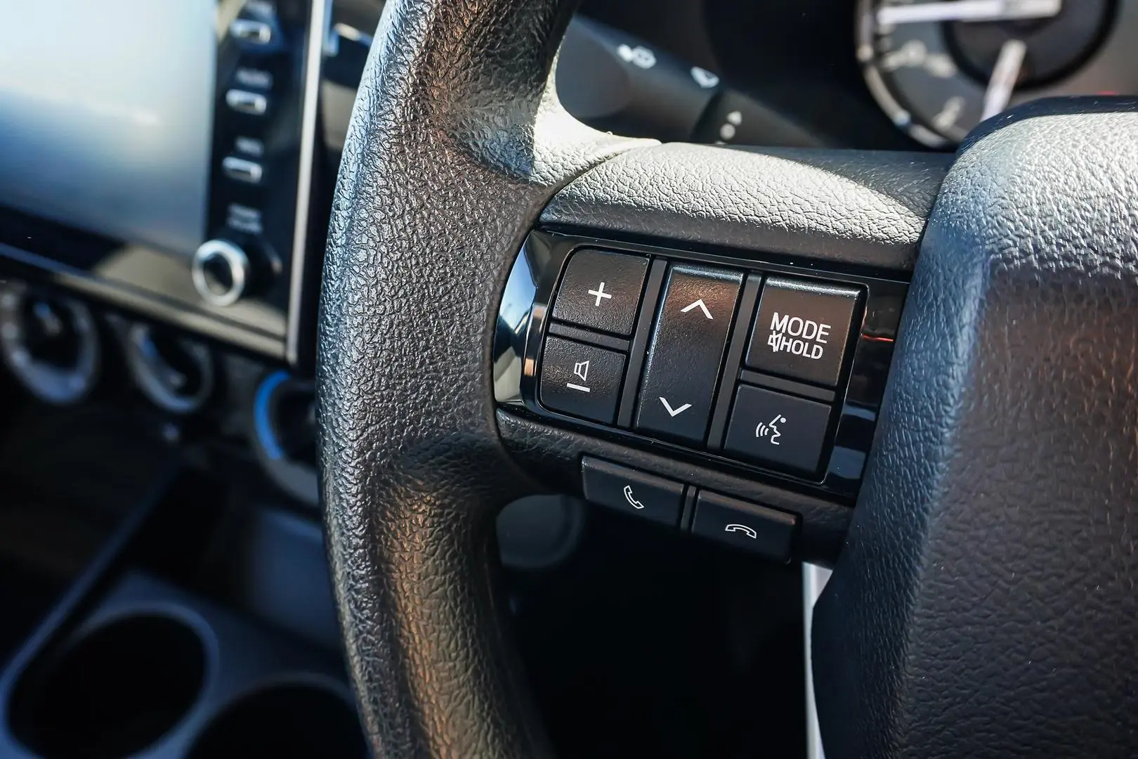 2021 Toyota Hilux Gallery Image 16