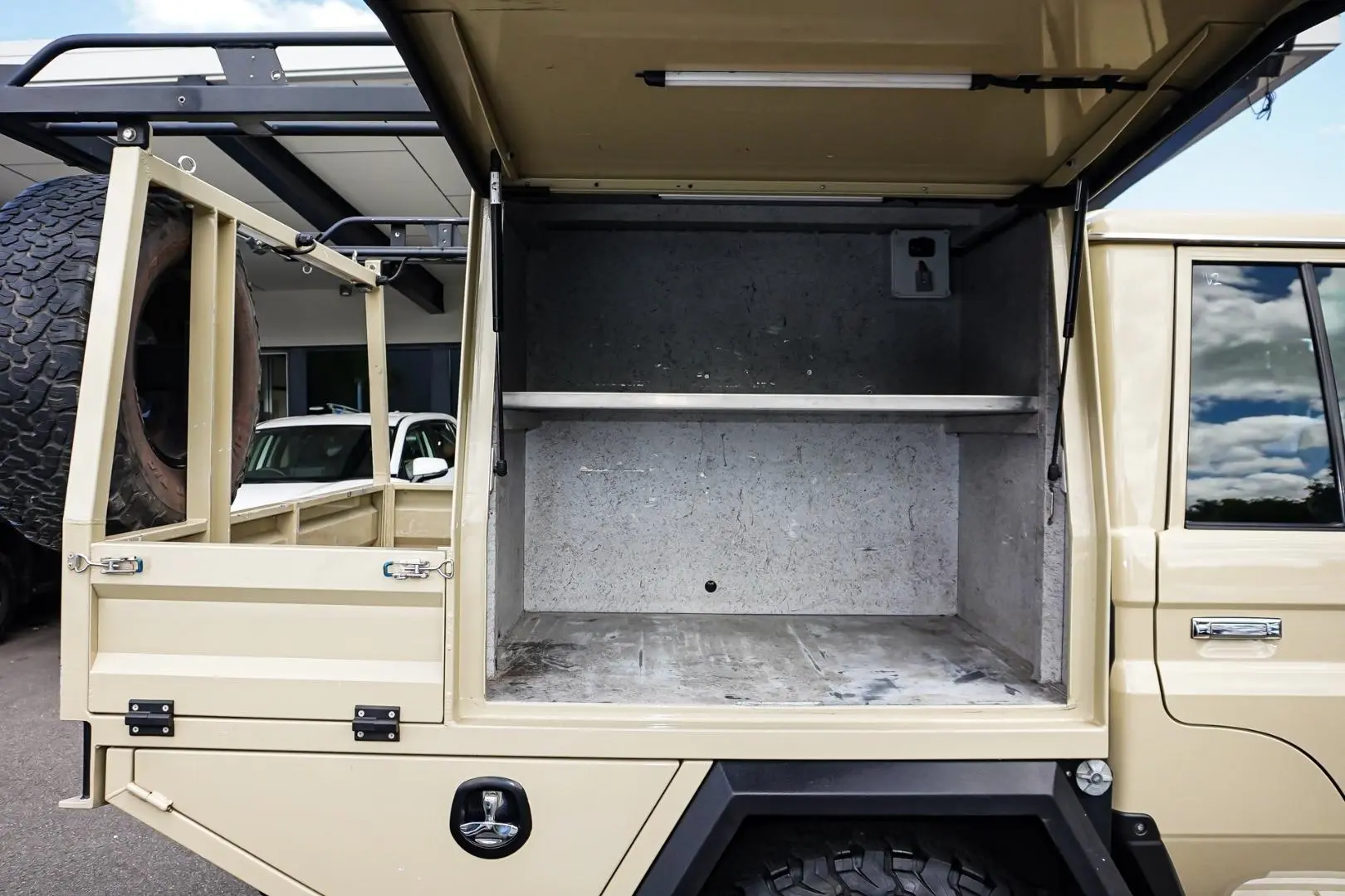 2021 Toyota Landcruiser Gallery Image 11