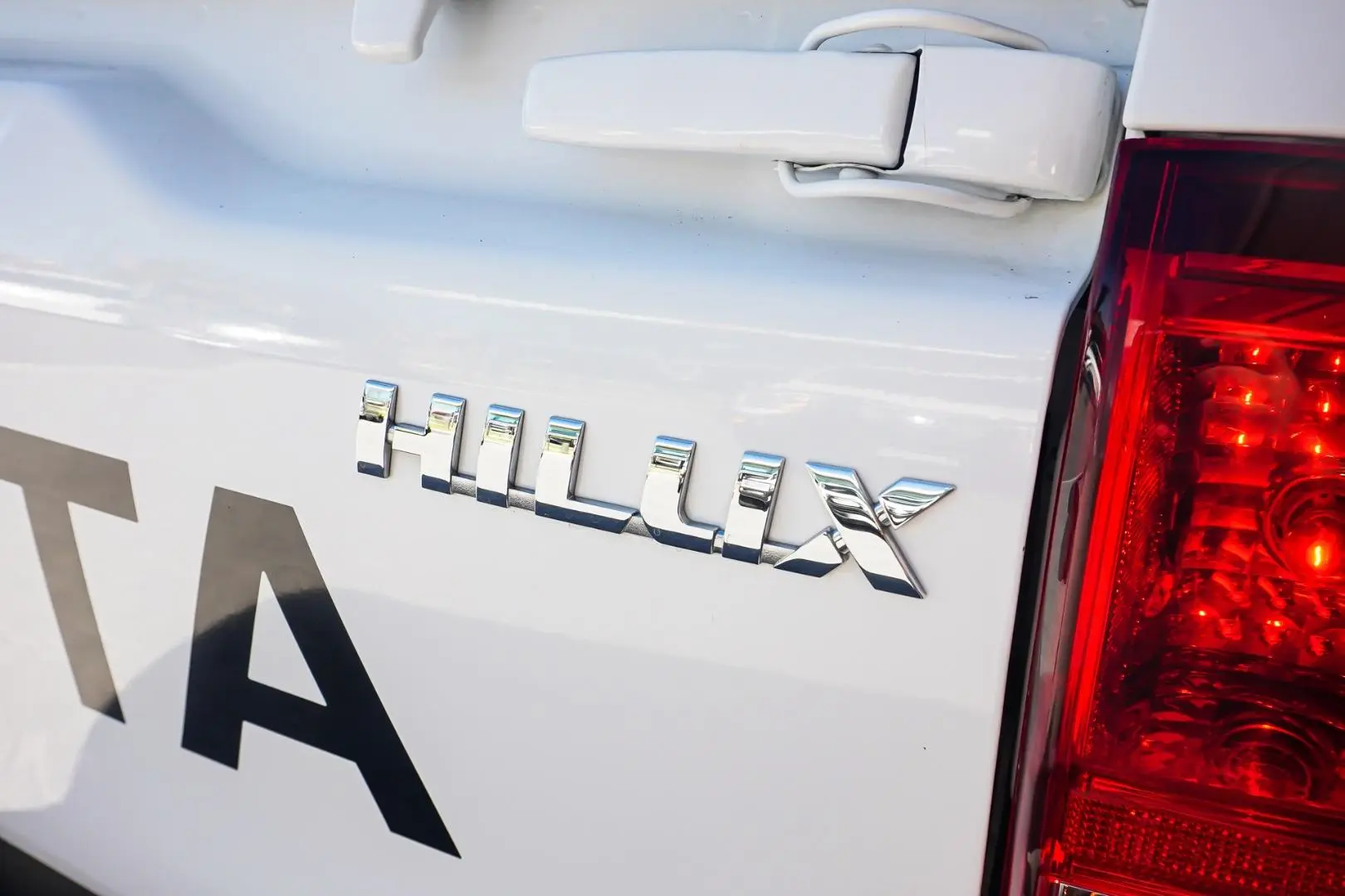 2021 Toyota Hilux Gallery Image 14