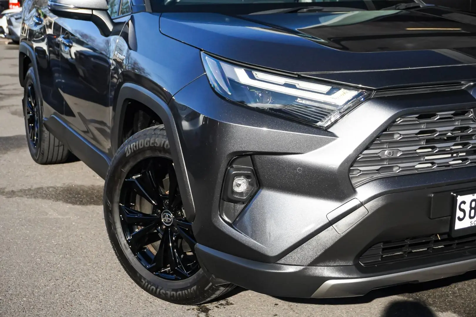 2024 Toyota RAV4 Gallery Image 10