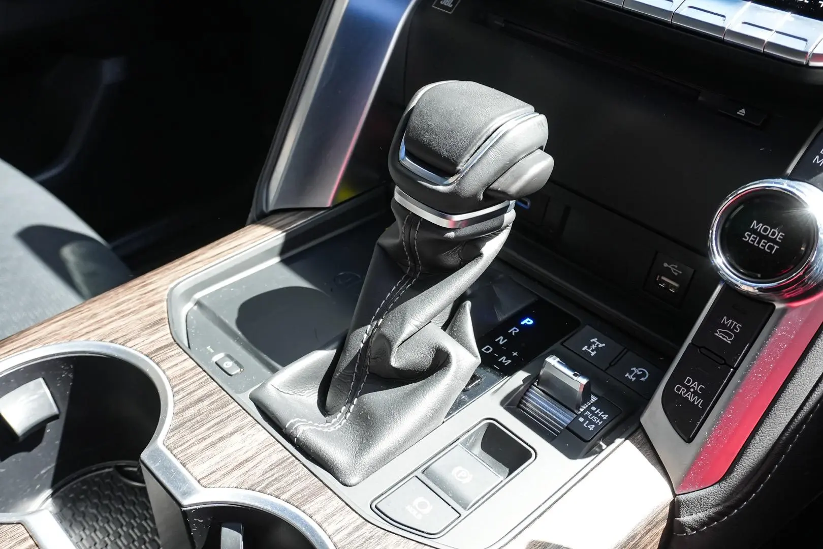 2022 Toyota Landcruiser Gallery Image 17