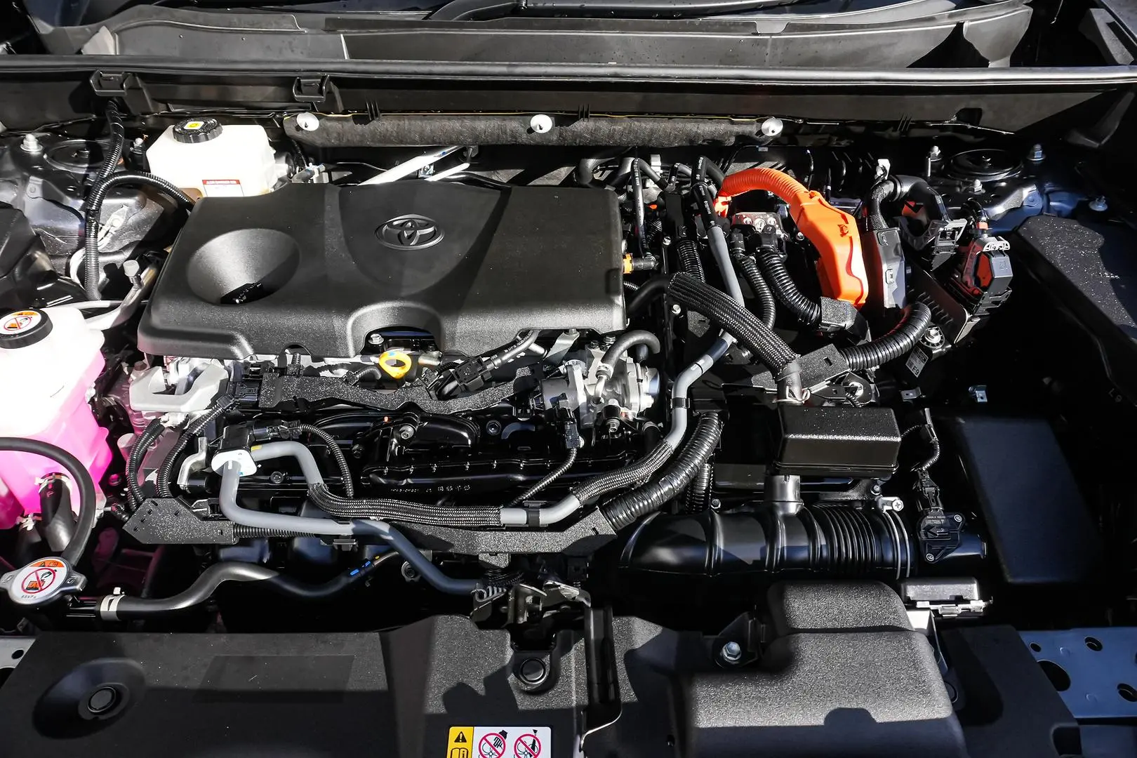 2022 Toyota RAV4 Gallery Image 23
