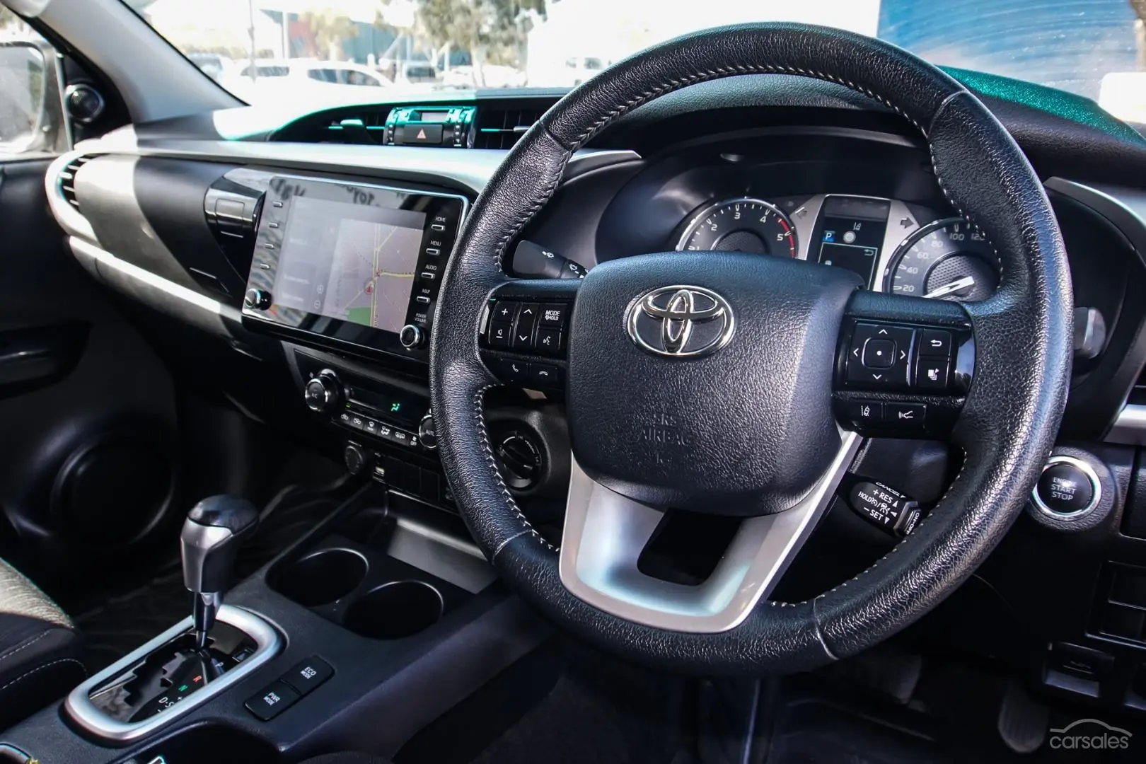 2020 Toyota Hilux Image 6