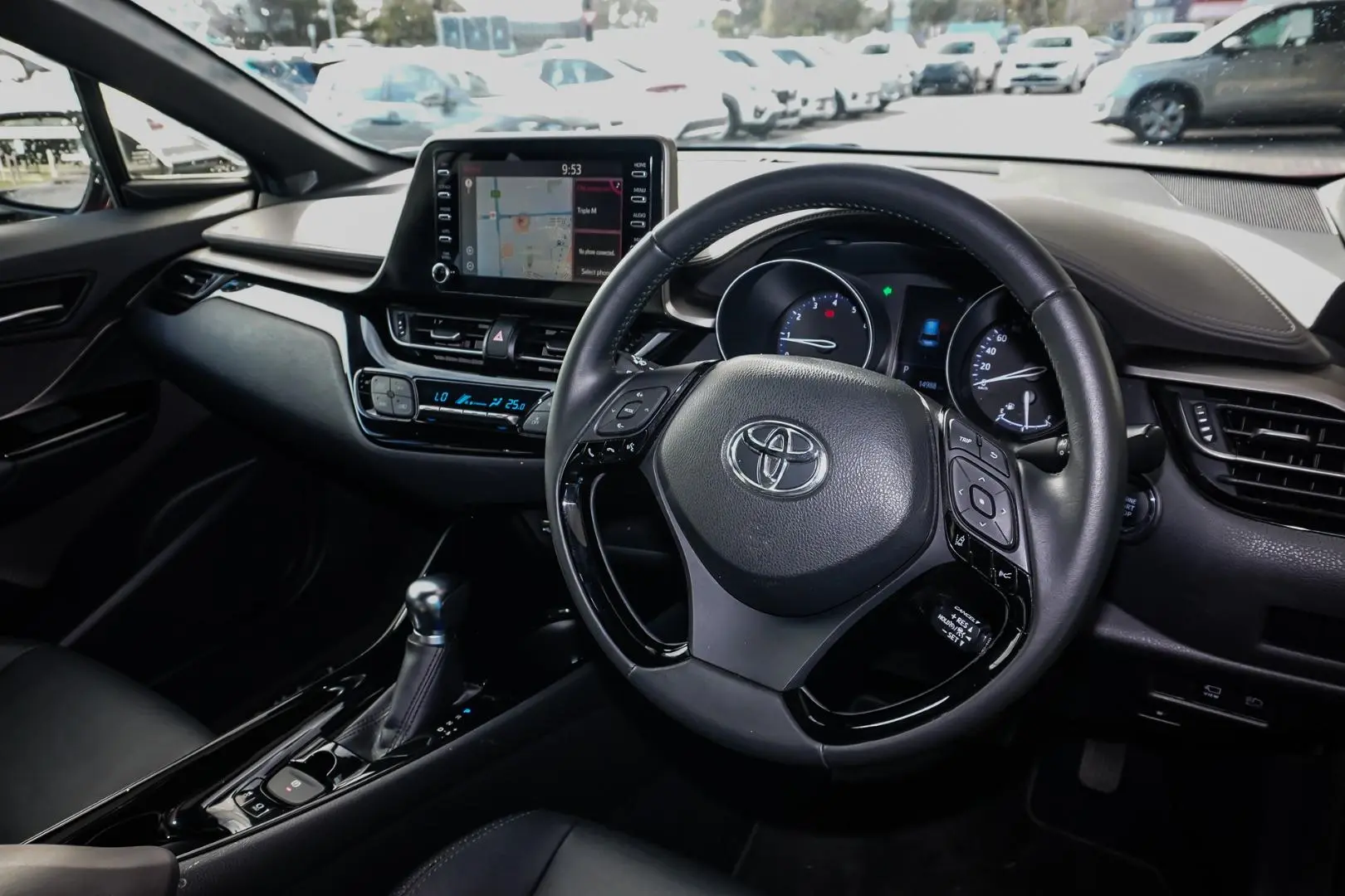 2020 Toyota C-HR Gallery Image 7