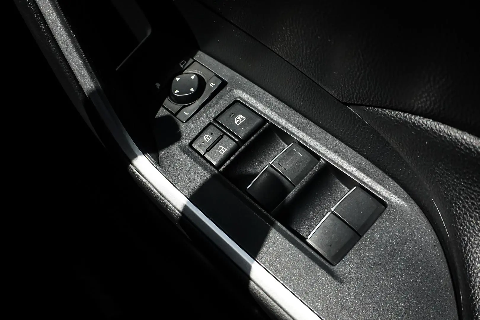 2020 Toyota RAV4 Gallery Image 22