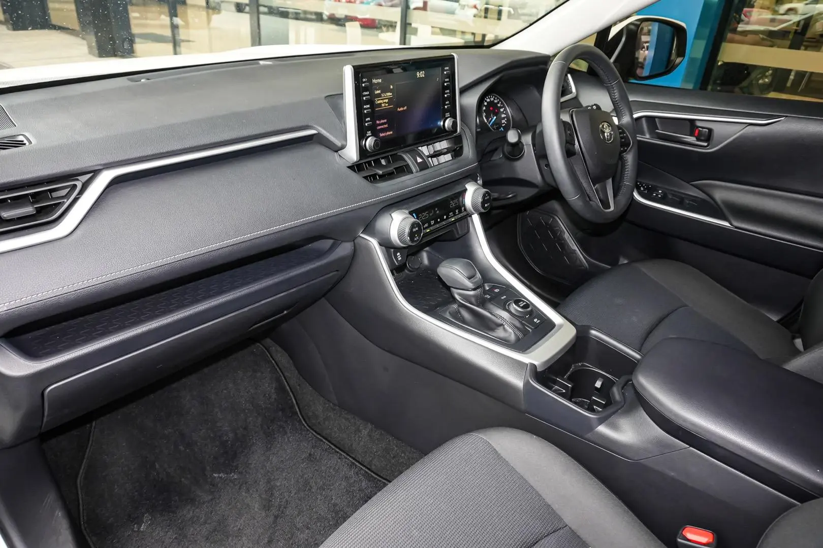 2022 Toyota RAV4 Gallery Image 12