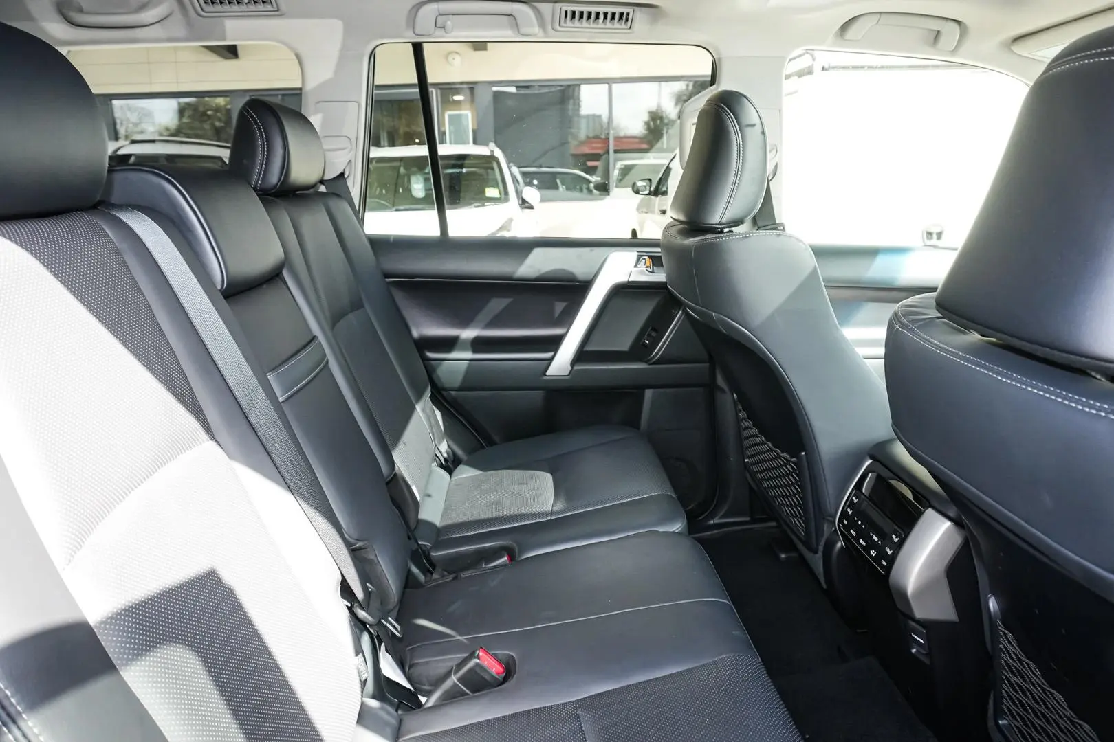 2021 Toyota Landcruiser Prado Gallery Image 7