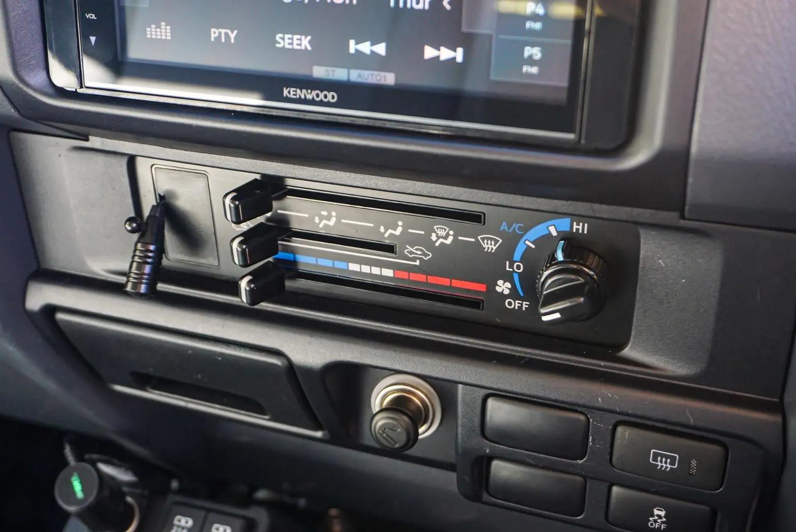 2021 Toyota Landcruiser Gallery Image 19